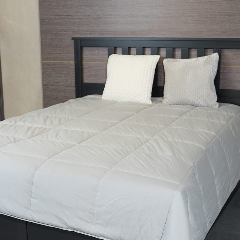 Down Alternative Comforter